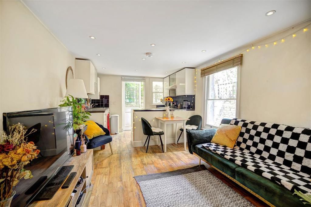 Property photo 2 of 7