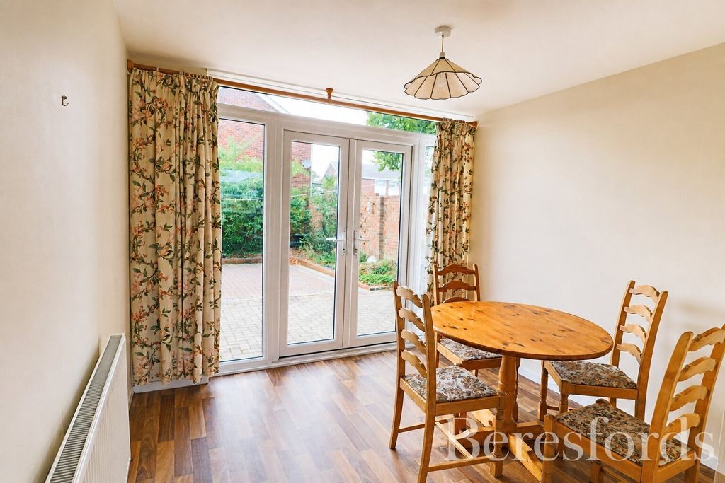 Property photo 3 of 11 Picture No. 02