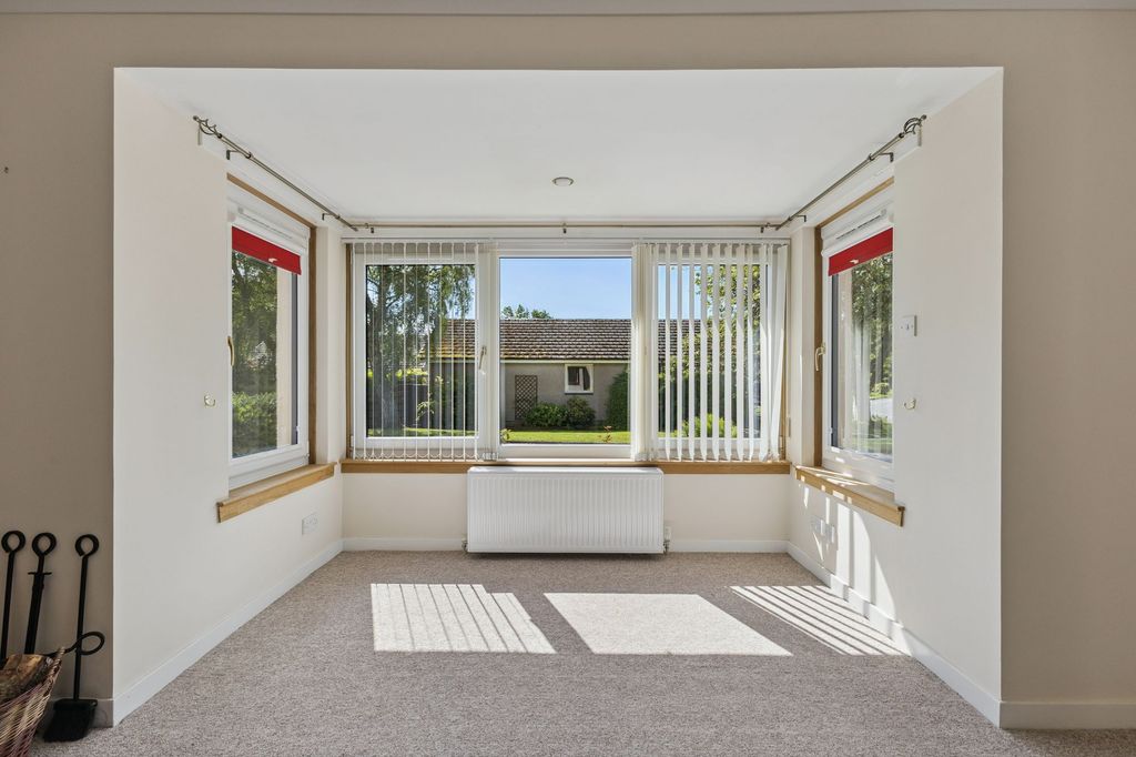 Property photo 3 of 24