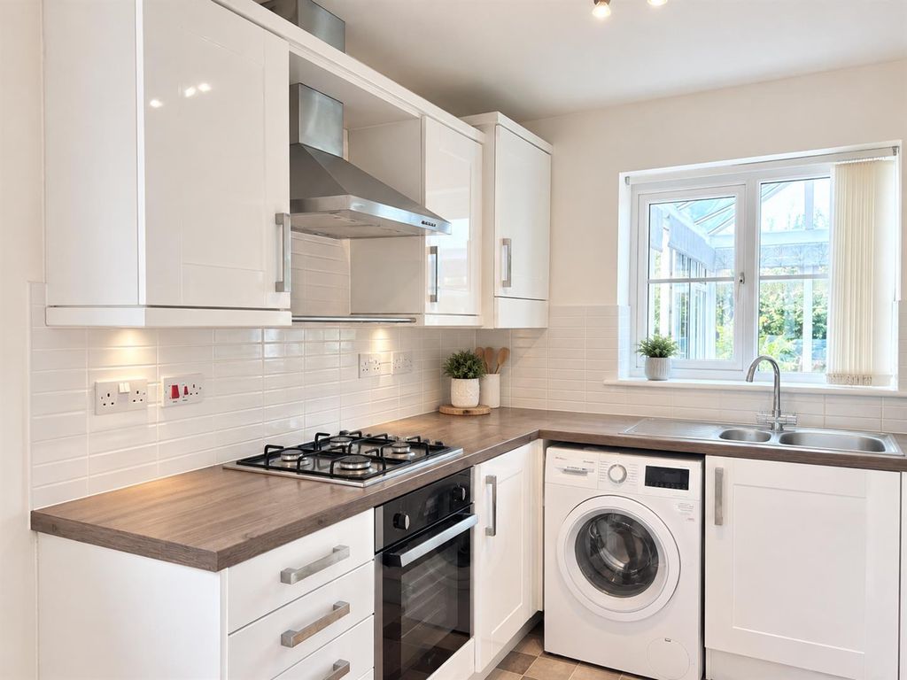 Property photo 3 of 14 Kitchen.Png
