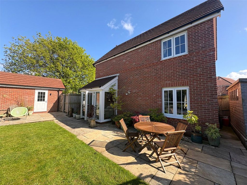 Property photo 2 of 28 Picture No. 57