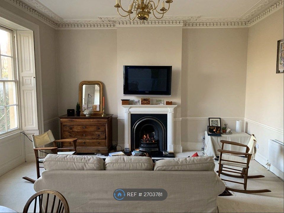 Property photo 3 of 9 Living Room