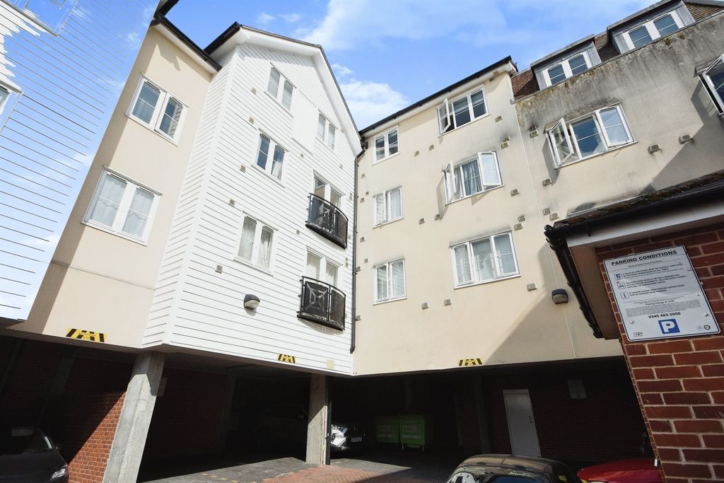 Property photo 1 of 1