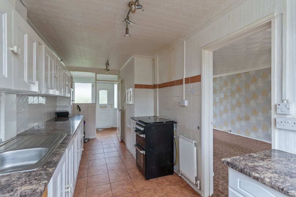 Property photo 2 of 16