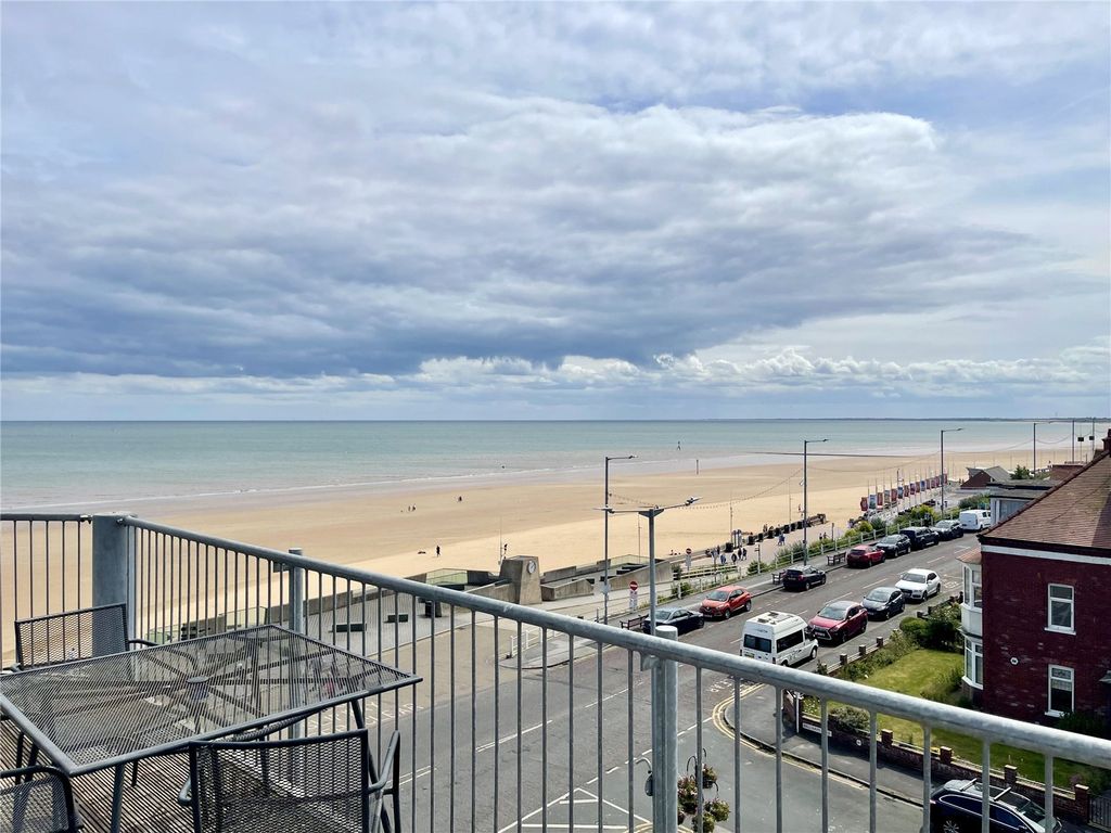 Additional image 10 of 2 bed flat for saleSouth Marine Drive, Bridlington, East Yorkshire YO15