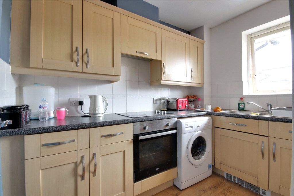 Property photo 3 of 7 Picture No. 04