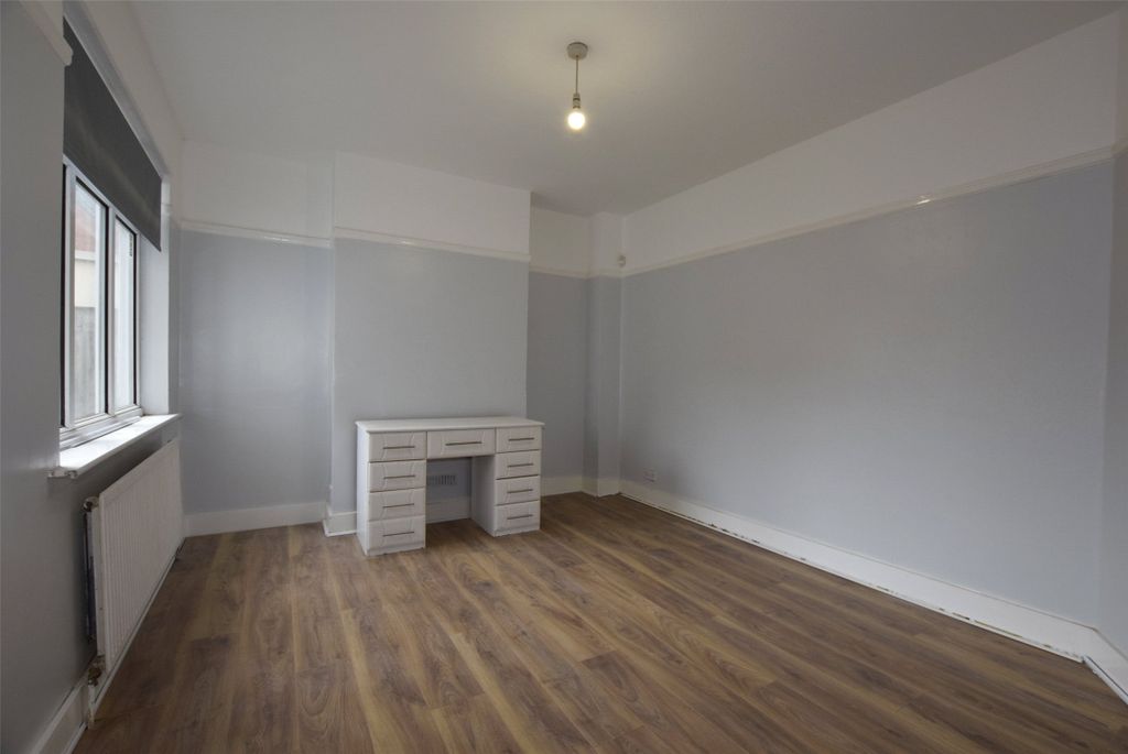 Property photo 3 of 5 Picture No. 07
