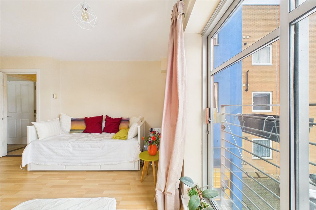 Property photo 3 of 11 Picture No. 10