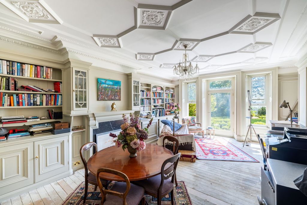 Property photo 3 of 20