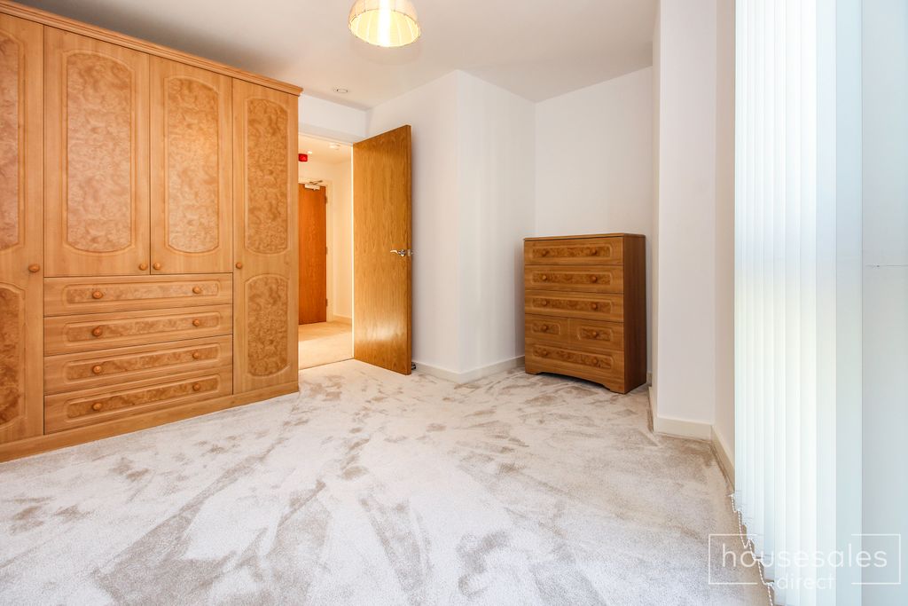 Property photo 3 of 9