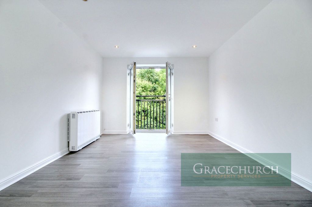 Property photo 3 of 12 Gallery