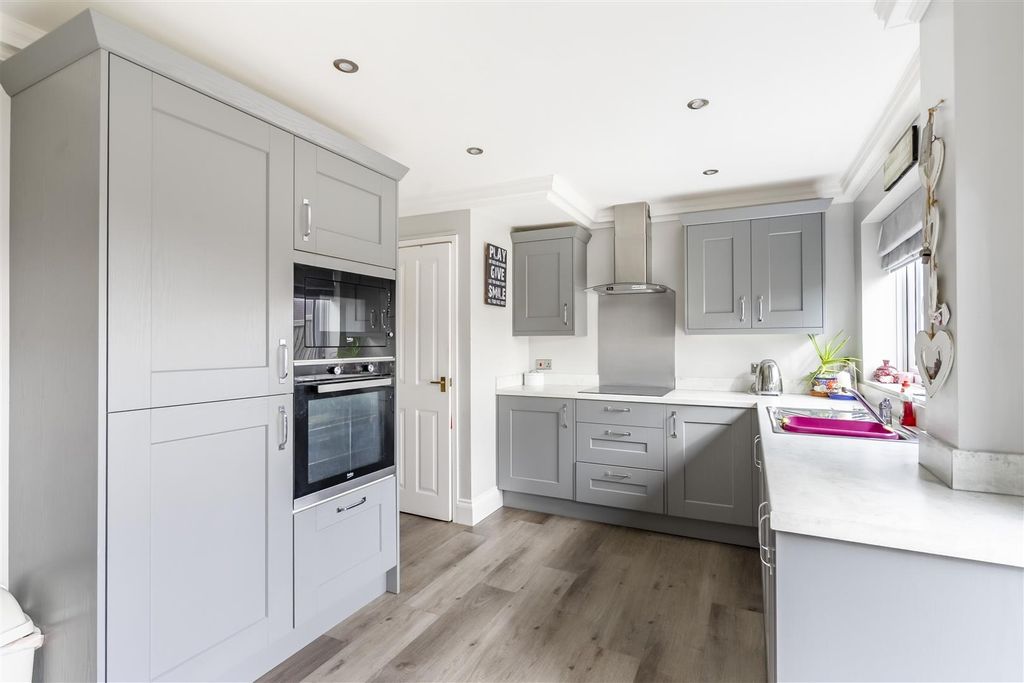 Property photo 3 of 14 43K-6.Jpg