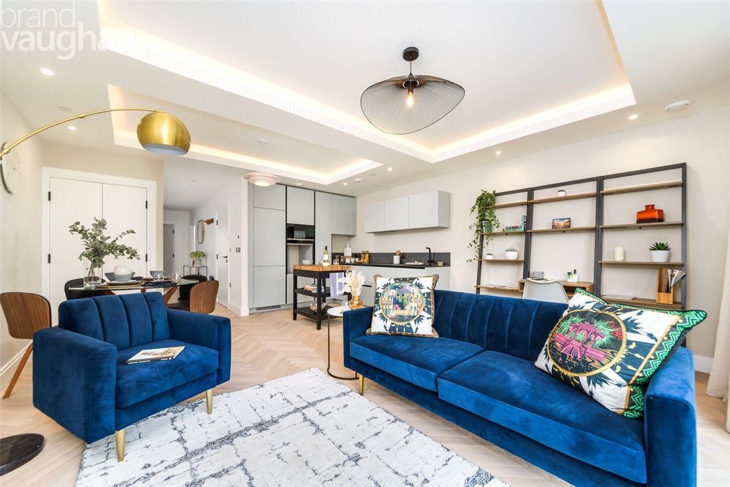 Property photo 2 of 12 Picture No. 01