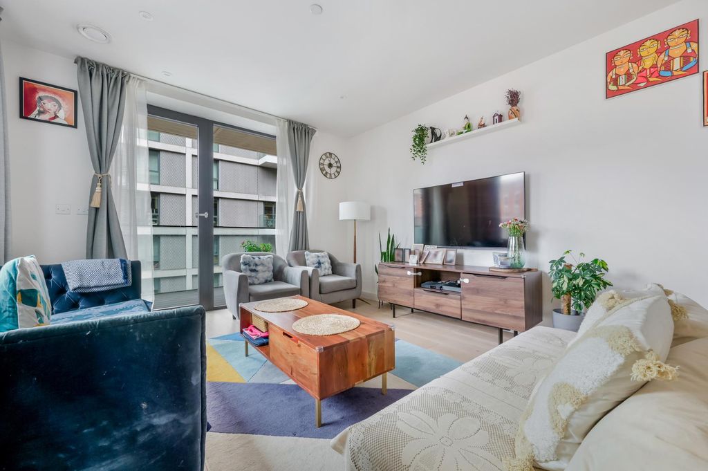 Property photo 3 of 16