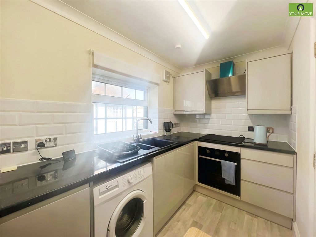 Property photo 3 of 10 Picture No. 11