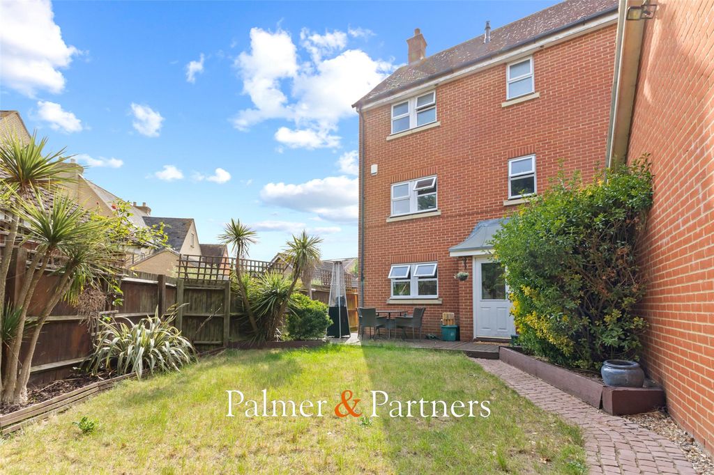Property photo 3 of 25 Picture No. 44