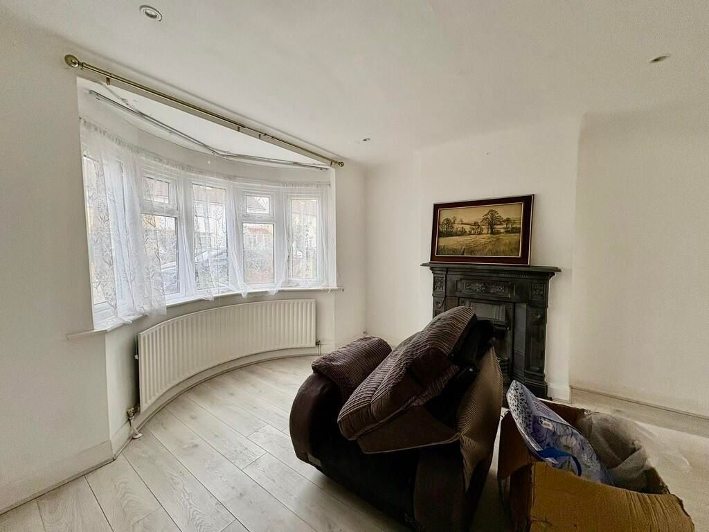 Property photo 1 of 10 Photo 1