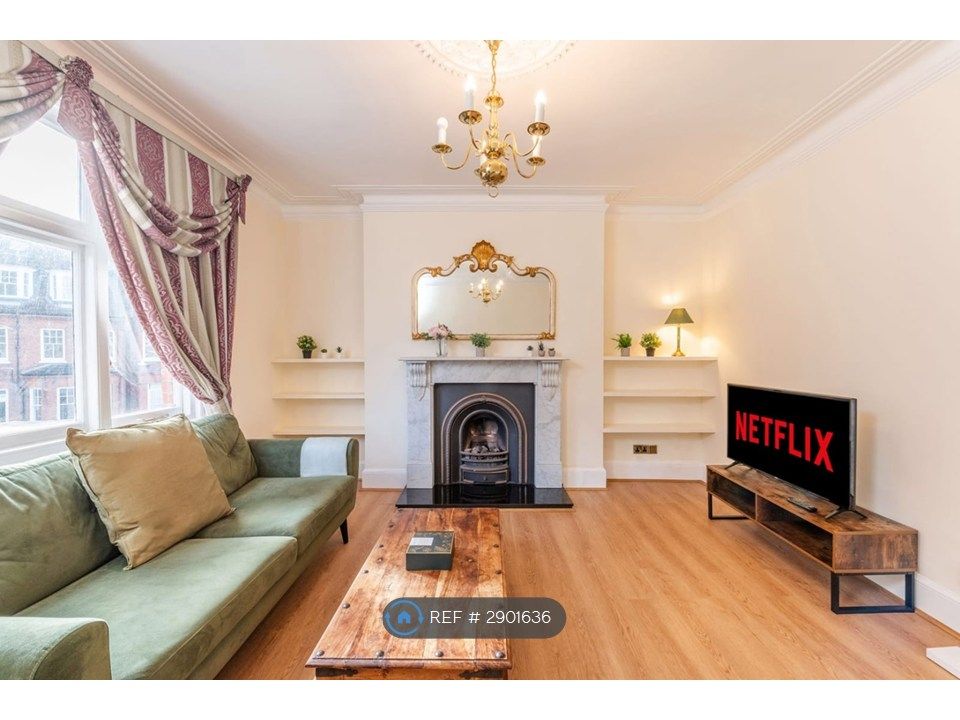 Property photo 3 of 14 Living Room
