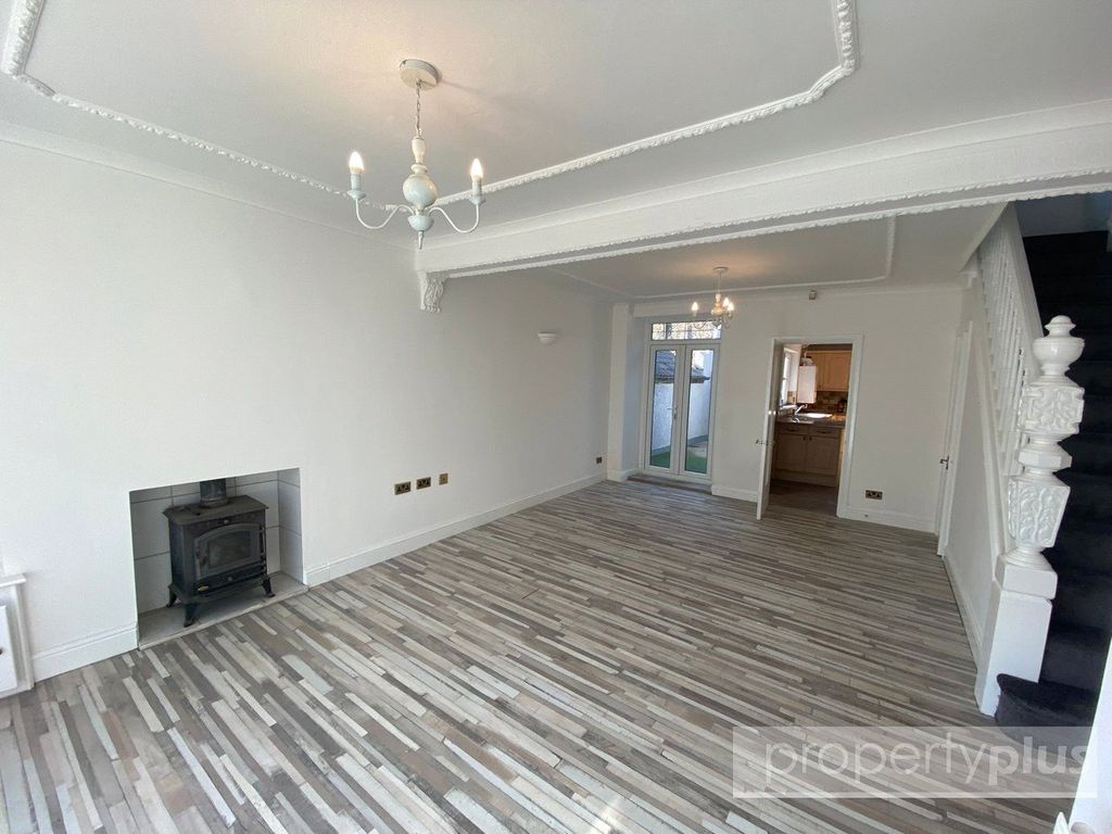 Property photo 3 of 16 Picture No. 09