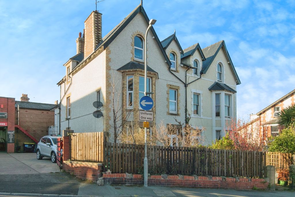 Property photo 1 of 17 Photography