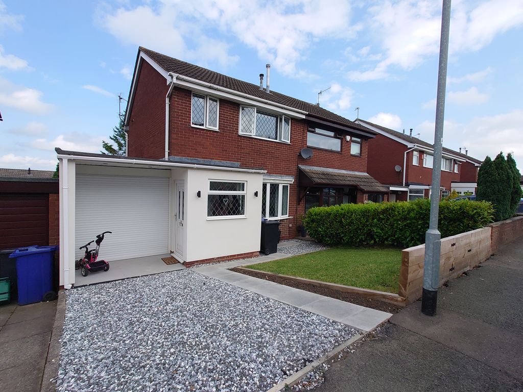 Property photo 1 of 18