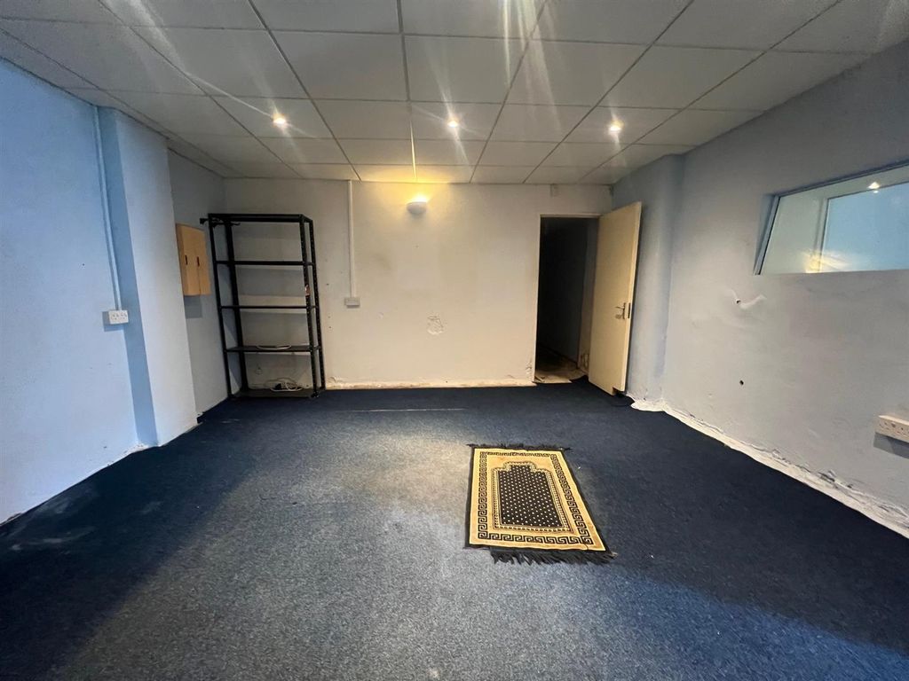 Property photo 2 of 8 Studio2.Jpg