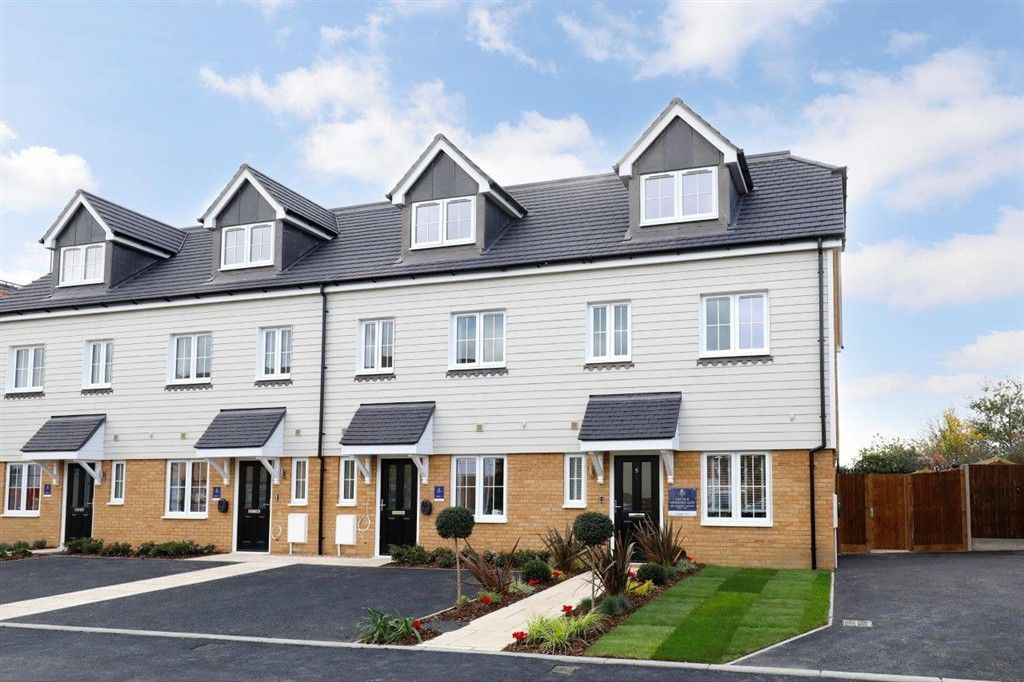 Property photo 2 of 13 Front