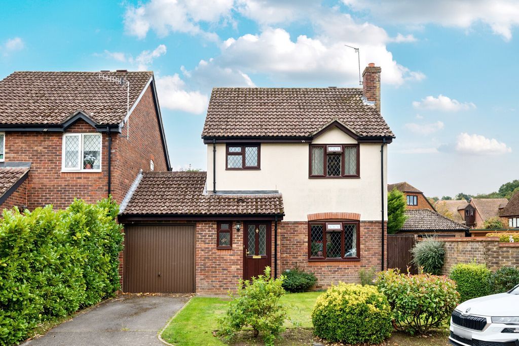 Property photo 1 of 17 1364043-1-68E8d04...