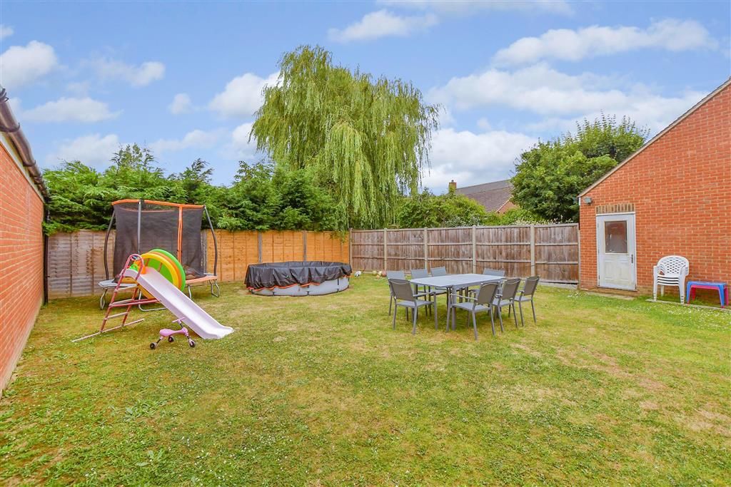 Property photo 2 of 11 Rear Garden