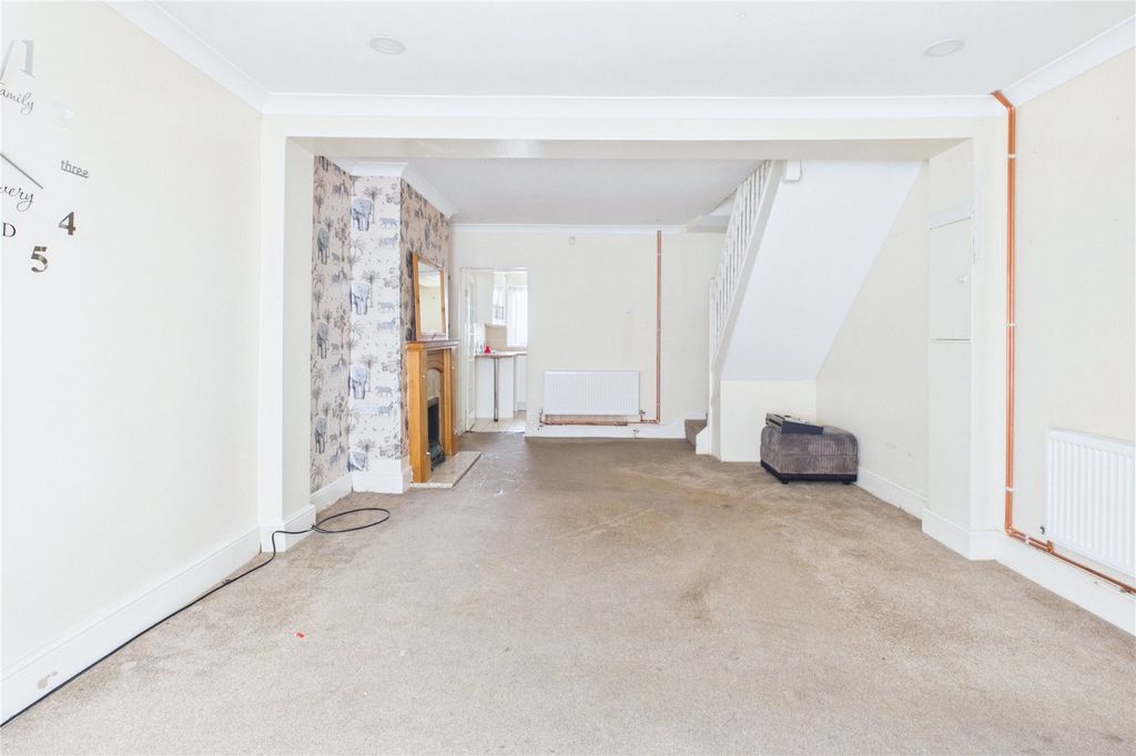 Property photo 3 of 18 Picture No. 31