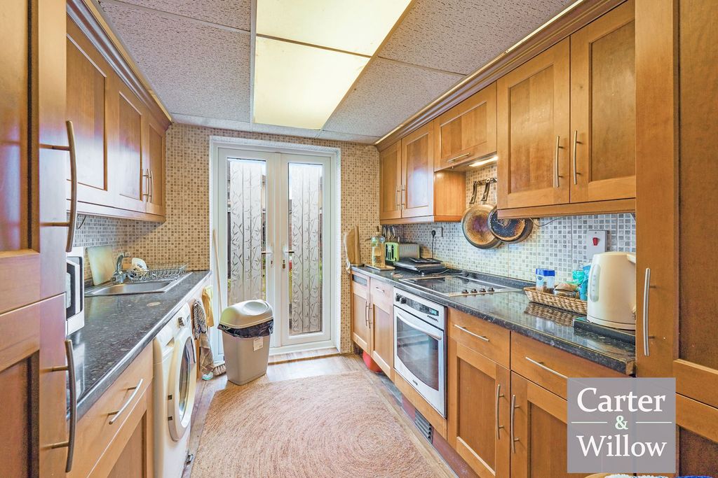 Property photo 3 of 14