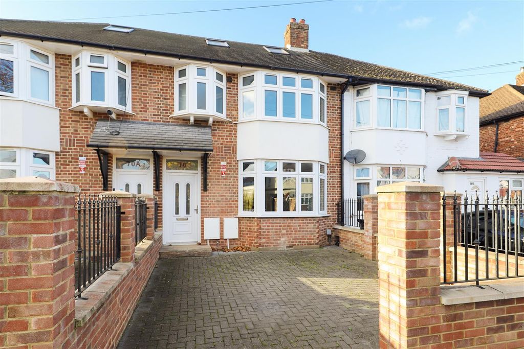 Property photo 1 of 14 Front