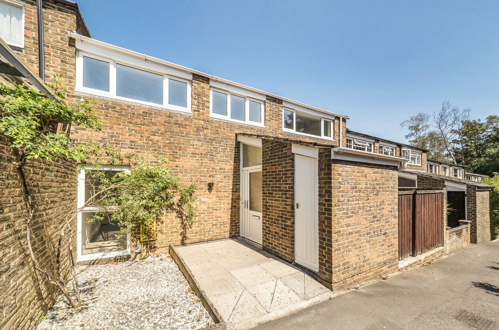 Property photo 1 of 18 1493593-22-6A54c4...