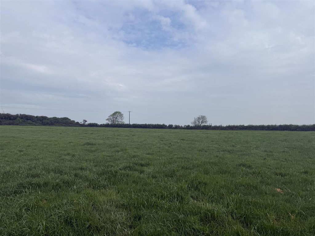 Property photo 2 of 3 Situation