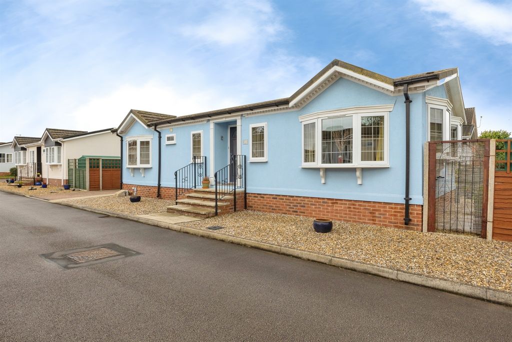 Property photo 1 of 14