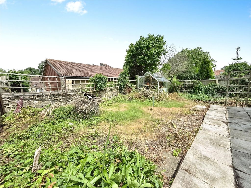 Property photo 2 of 16 Garden