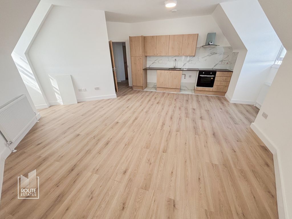 Property photo 2 of 16 Photo 7