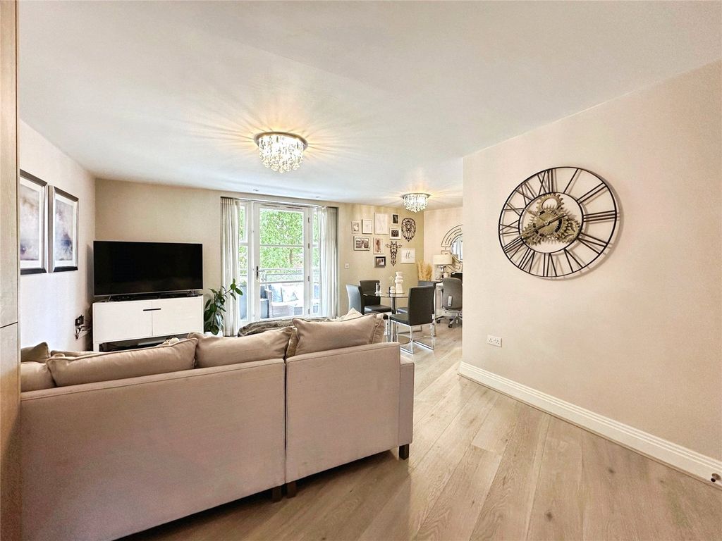 Property photo 3 of 15 Picture No. 15