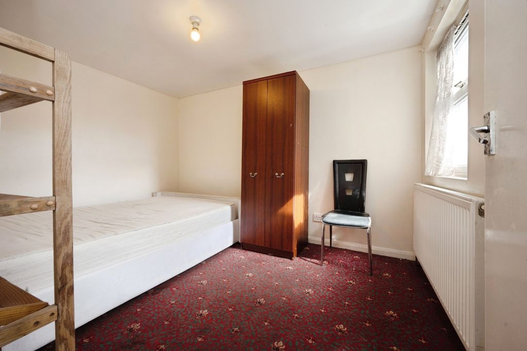 Property photo 2 of 16 Pbox-Img.Jpg