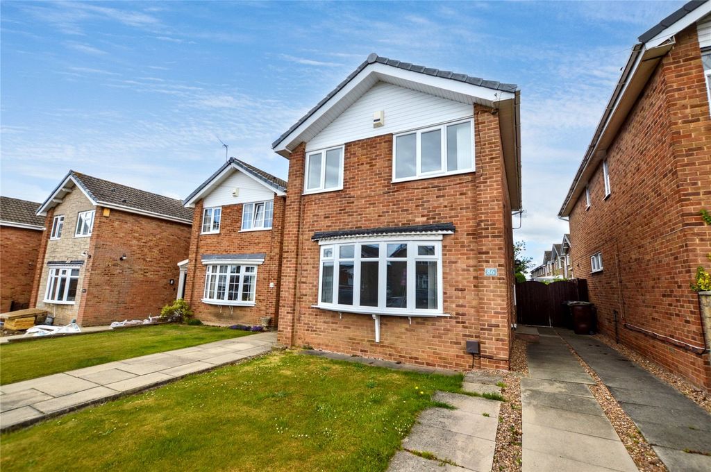 Property photo 2 of 18 Picture No. 23