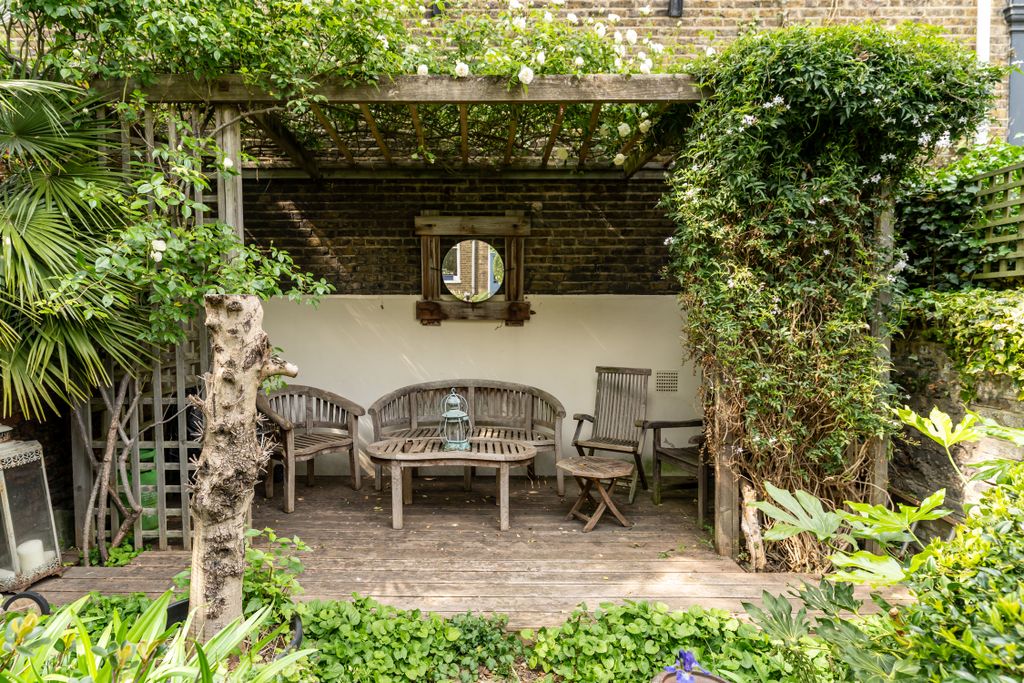 Property photo 3 of 30