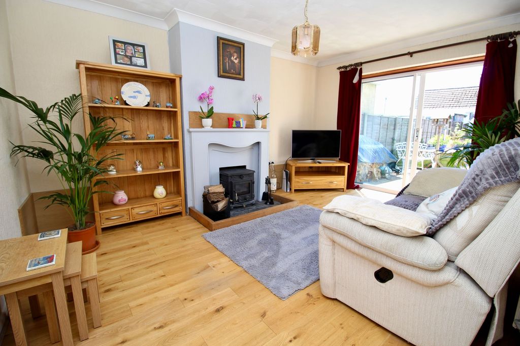 Property photo 3 of 14