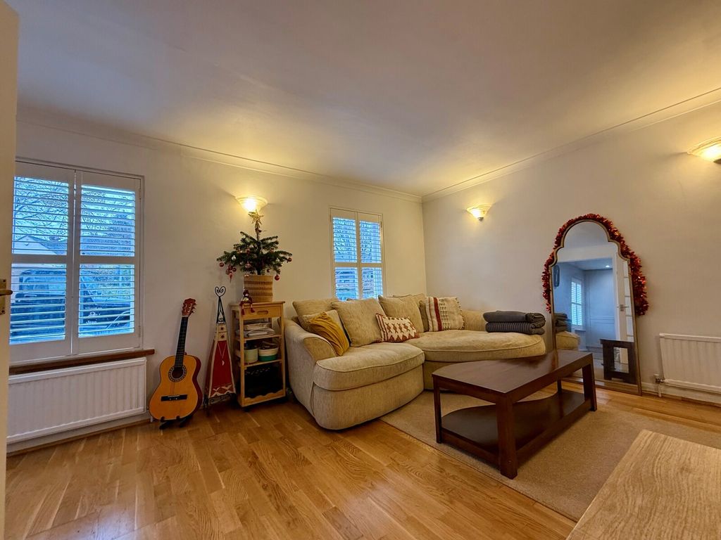 Property photo 3 of 19 Picture No. 21