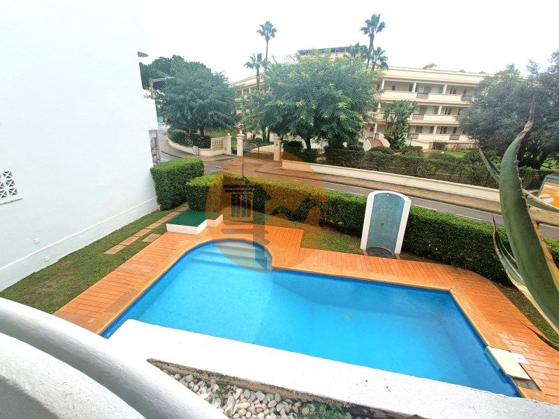 Property photo 1 of 47