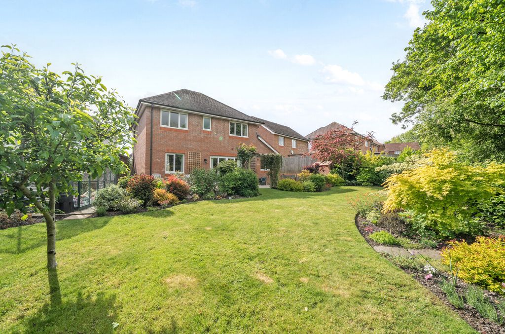 Property photo 3 of 28 1456171-2-6A05Bb6...