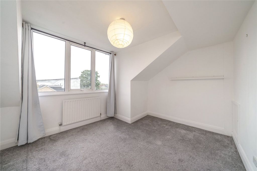 Property photo 2 of 9 Bedroom 1