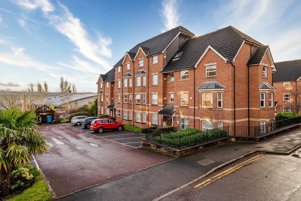 Property photo 1 of 16 3778004