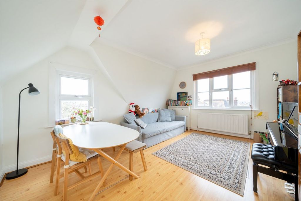 Property photo 2 of 7