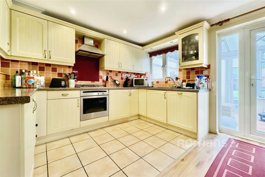 Property photo 3 of 10 Picture No. 30