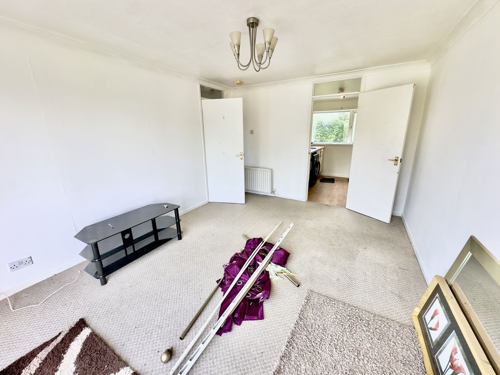 Property photo 3 of 21